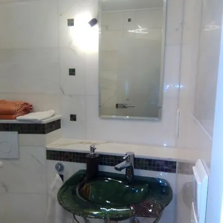 Bellevue Apartment
