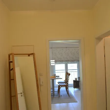 Bellevue Apartment *